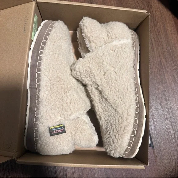 LL Bean Slippers Womens 8 M Cozy Bootie Cream Wool Pull On Comfort Ankle Top - Picture 2 of 5